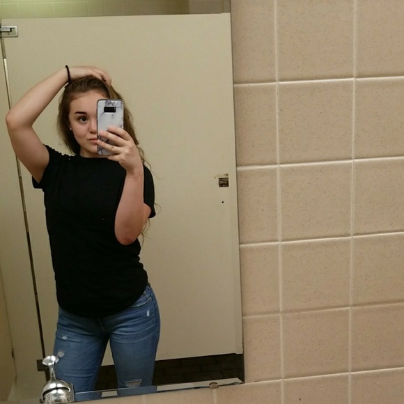 Meet your Posher, Christianna - Picture 1 of 1